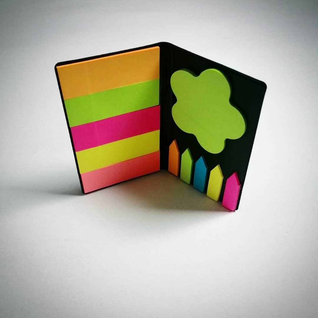 Set sticky notes